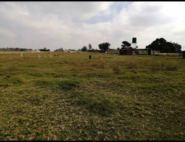 12HA SMALLHOLDING FOR SALE IN BREDELL